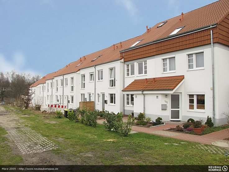 Buy Terrace house, House in Bremen-Blockland - Reihenhäuser Bremen Marssel, Sanders Hagen