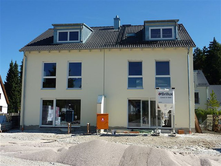 Buy Semi-detached house in Ottobrunn - Ottobrunn - Am Birkengarten, Am Birkengarten