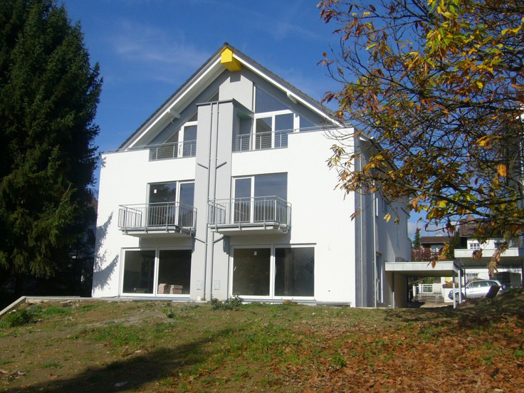 Buy Semi-detached house in Kelkheim - Einfamilienhaus Kelkheim, 