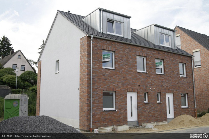Buy Detached house, House in Bergheim - An der Üleburg 6 und 8, An der Üleburg 6 und 8