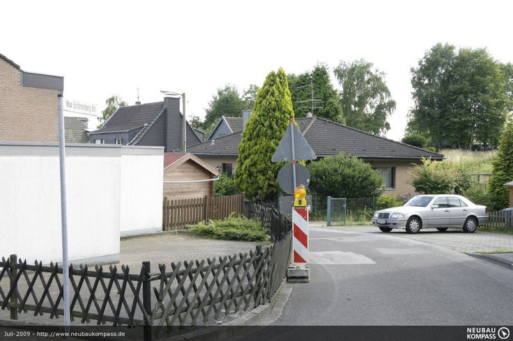 Buy Detached house, House in Leverkusen - Wohnen Leverkusen-Pattscheid, Max-Schönenberg-Straße