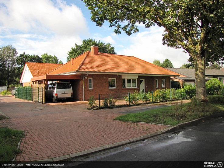 Buy Detached house, House in Pinneberg - Villenlage in Pinneberg, Hogenkamp 7