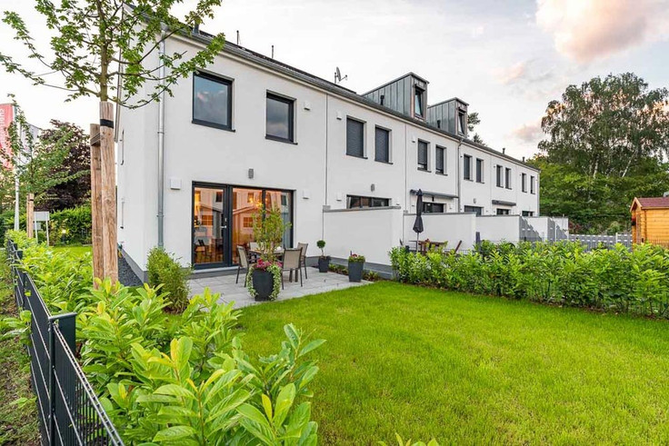 Buy Terrace house, Corner-terrace house, House in Ütersen - Schröders Tannen, Schröders Tannen 32