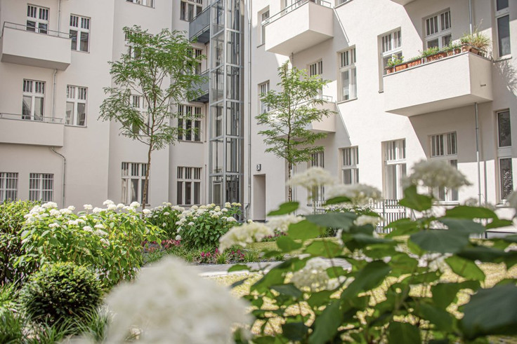 Buy Condominium in Berlin-Halensee - KU'DAMM RESIDENZEN, Joachim-Friedrich-Straße 39/40