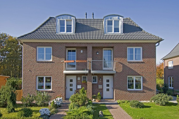 Buy Semi-detached house, House in Kleinmachnow - Ring am Feld Kleinmachnow, Förster-Funke-Allee