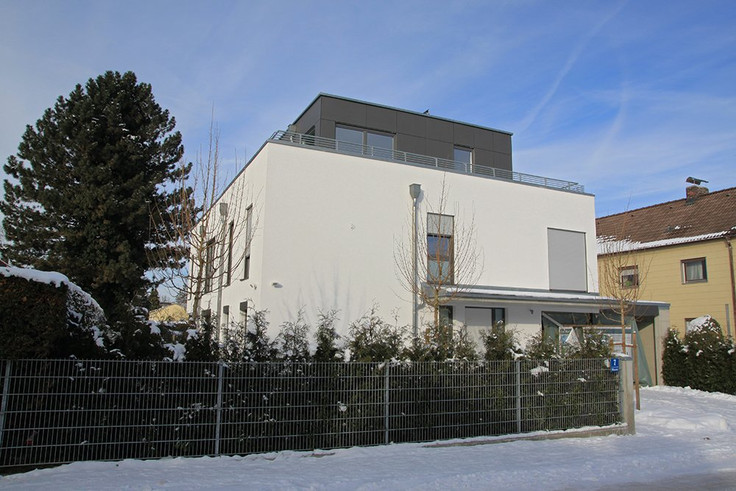 Buy Detached house, House in Munich-Solln - Bauhausvilla Minorstraße 7, Minorstraße 7