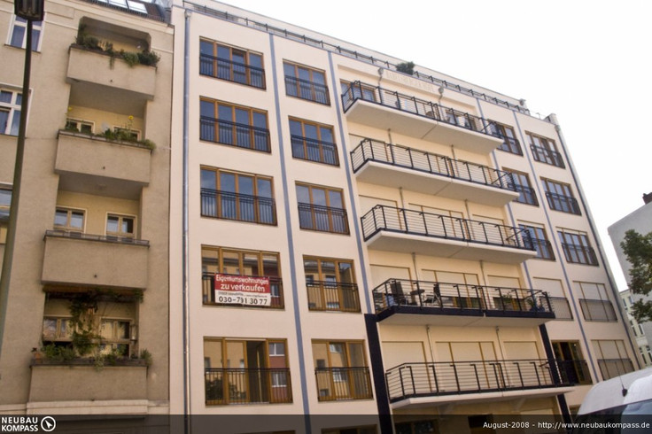 Buy Condominium in Berlin-Wilmersdorf - Babelsberger Höfe, Babelsbergerstr. 42