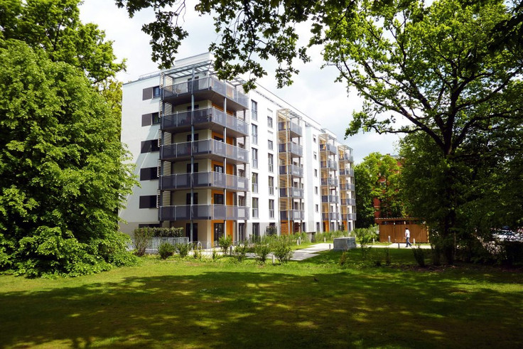 Buy Condominium in Nuremberg-Langwasser - Eichengarten, Salzbrunner Straße 12