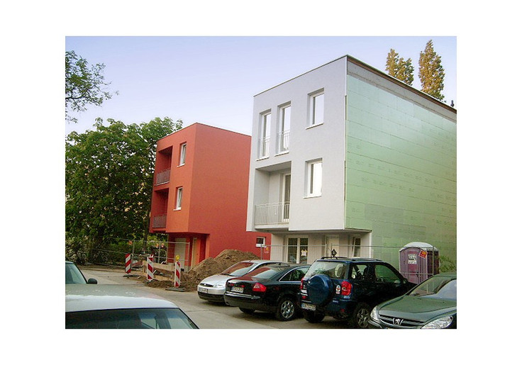 Buy Terrace house, House in Berlin-Lichtenberg - Friedrichsfelder Townhouses, Robert-Uhrig-Str. 4 / Paul-Gesche-Str.
