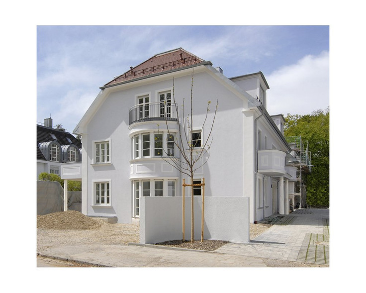 Buy Condominium, Semi-detached house in Munich-Harlaching - Ars Vivendi - Die Kunst zu leben, Defreggerstraße 6