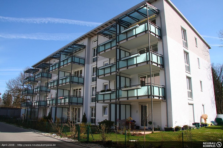 Buy Condominium in Gröbenzell - Bernhard-Rößner-Garten, Bernhard-Rößner-Straße 49