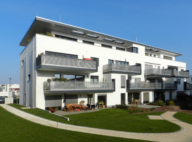 Buy Condominium in Frankfurt am Main-Kalbach-Riedberg - Margarethenhof, Zum Margarethenzehnten/Max-Born-Str.