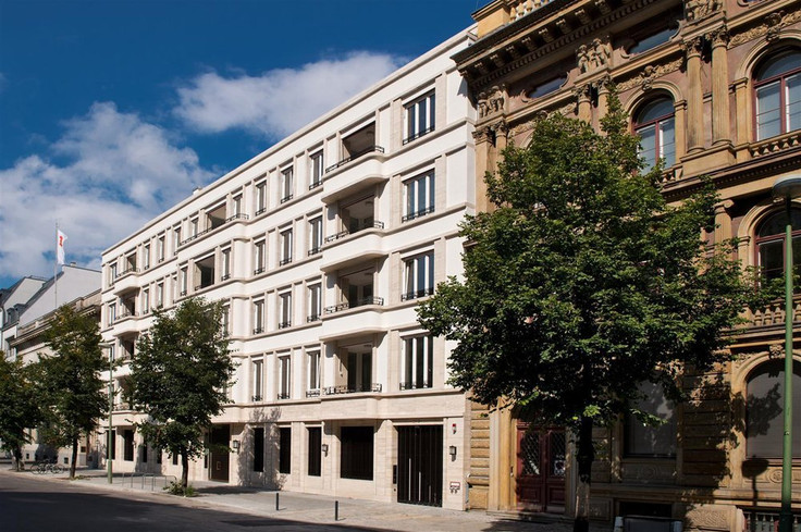 Buy Condominium in Berlin-Mitte - Belles Etages, Jägerstraße 48