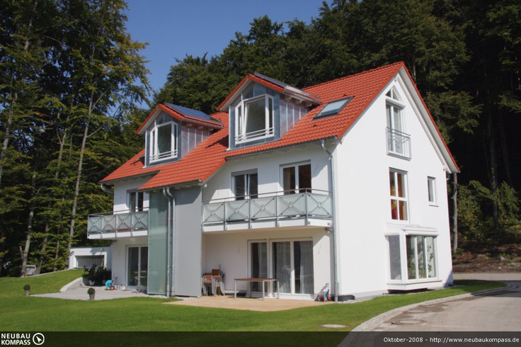 Buy Semi-detached house, House in Herrsching - Wohnensemble Seeblick Herrsching a. Ammersee, Dekan-Wenzl-Weg