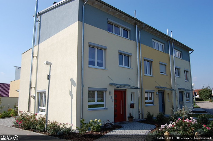 Buy Terrace house in Wäschenbeuren - Wäschenbeuren - Leimengrube Nord II, Teckstraße 17-19