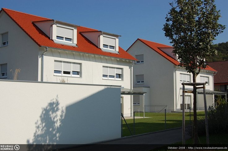 Buy Semi-detached house in Frickenhausen (Württemberg) - Doppelhaushälften Frickenhausen, Gustav-Werner-Straße 2