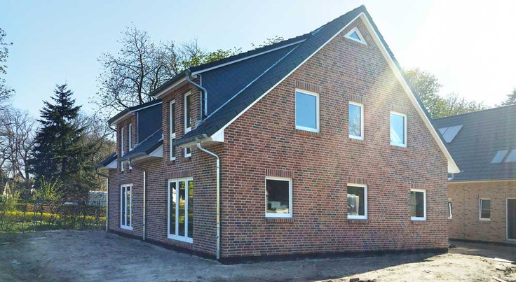 Buy Semi-detached house in Pinneberg - Vier gewinnen, Am Stadtforst