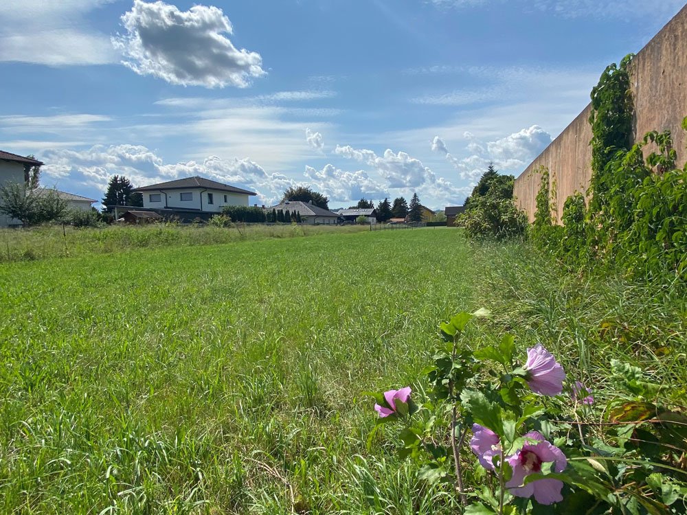 Image plots of land building plot in Obergralla
