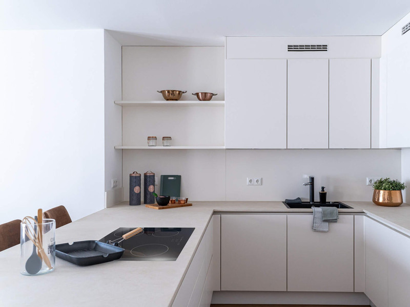 Moderne und offene Wohnküche bietet viel Platz