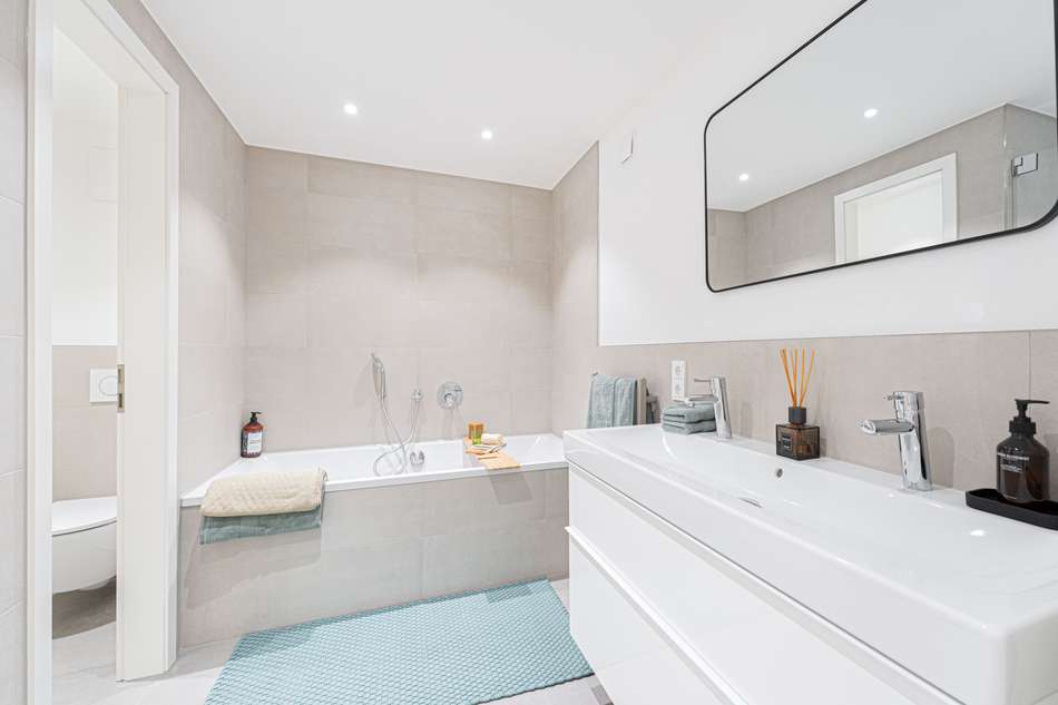 Badezimmer mit sep. WC