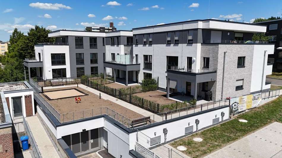 bild1-gartenansicht-drohne 6.j